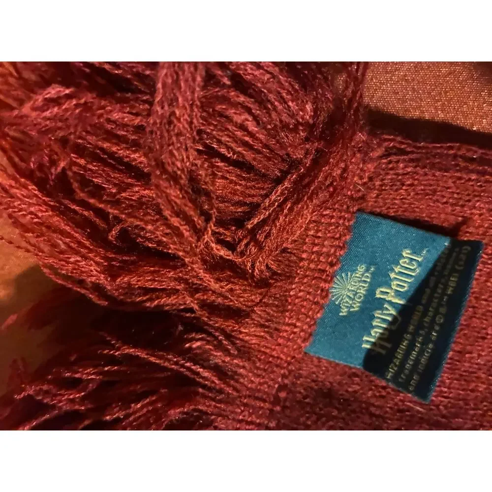 Harry Potter Scarf Unisex One Size Gryffindor Knit Striped Fringe Red Gold
